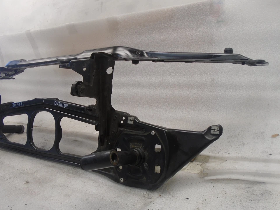 DK711184 1998 1999 2000 BMW 323I NÚCLEO RADIADOR SOPORTE CONJUNTO 51118195301 OEM Foto 2 de 4