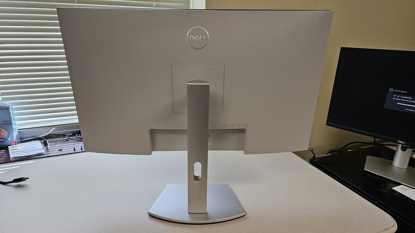 Dell 27" 4K UHD IPS UltraThin Bezel AMD HDMI VESA S2721QS Silver