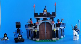 Lego Castle Knight&rsquo;s Stronghold 6059 Complete with Instructions - No Box