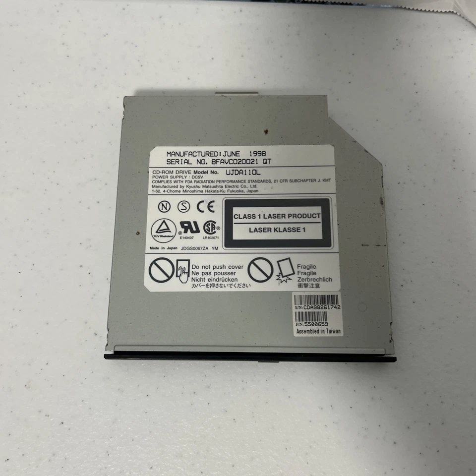 CD-Rum DRIVE+ Bezel for Gateway Solo 2500/2550 Laptop Mode: CR-175D - Image 2 of 4