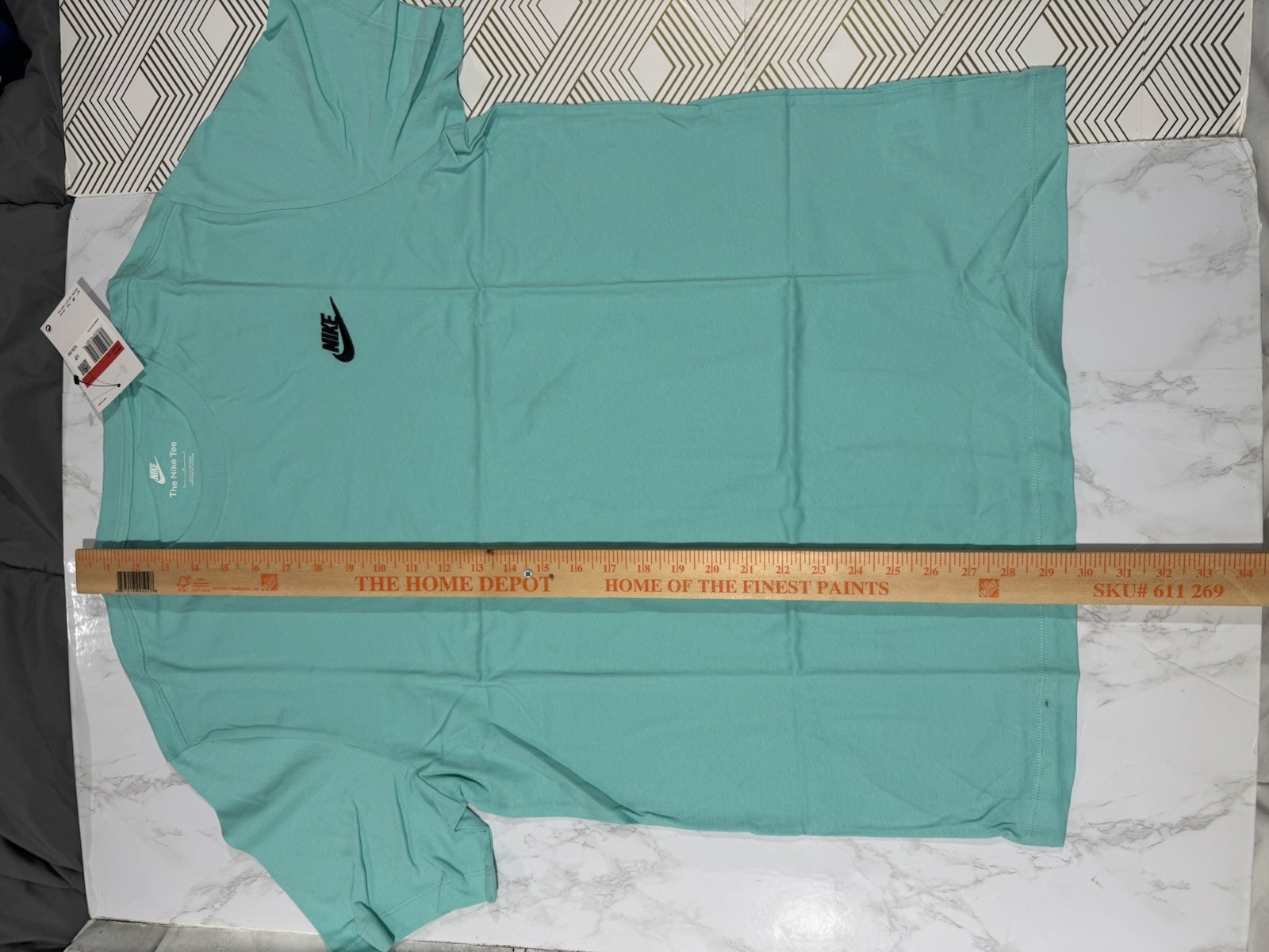 Nike- The Nike Tee Aqua Short Sleeve Cotton Logo T-Shirt Men's Size L AR4997-307 thumbnail 3