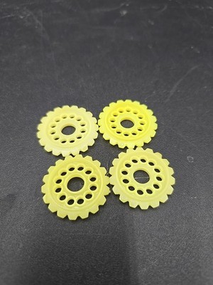 4 Custom Works Dominator Ball Differential Sprockets 18 & 19 Tooth Vintage Yello