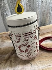 Bolso Bandolera Loungefly Disney Hocus Pocus Negro Llama Vela Cilindro