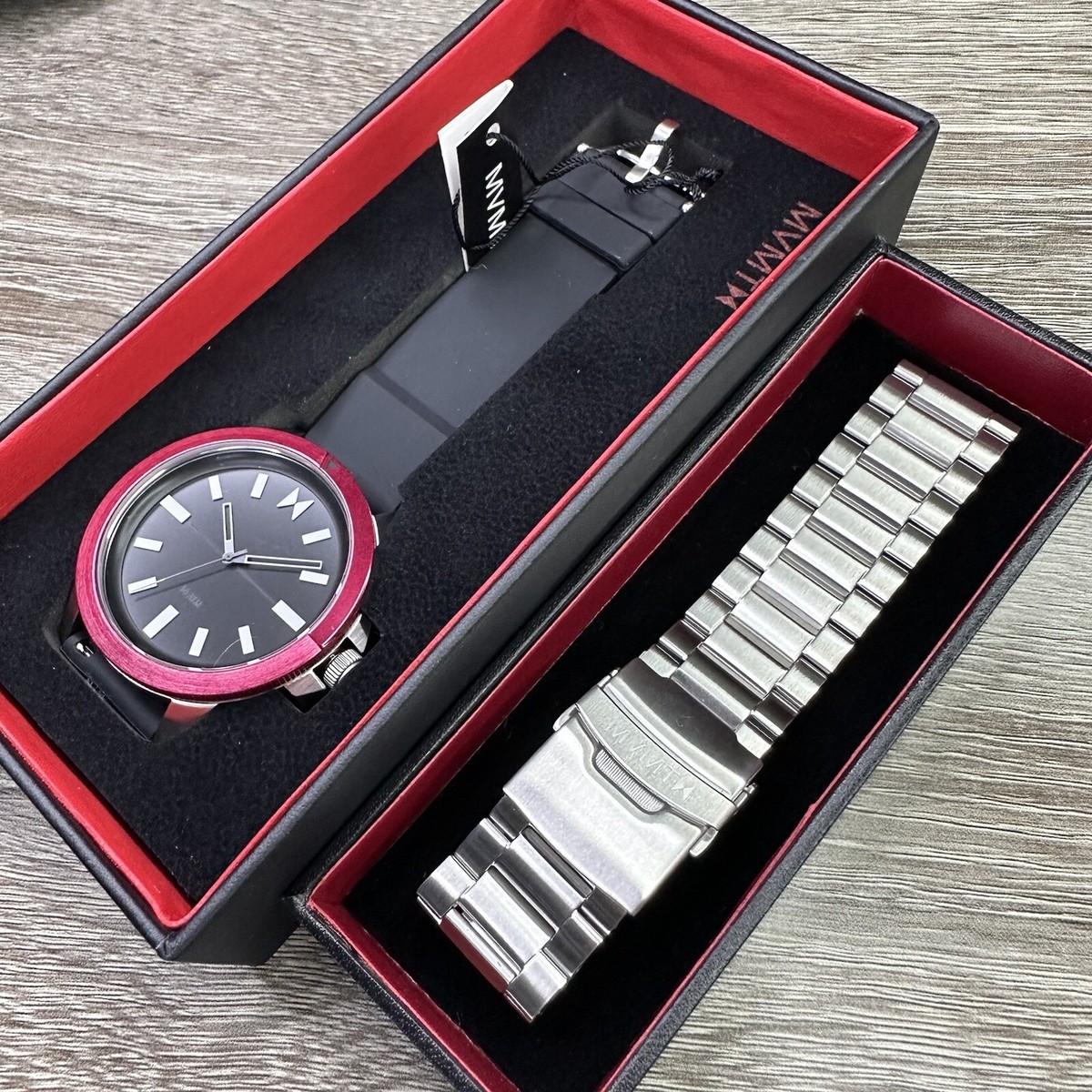 NEW✓ GIFT SET✓ MVMT Red Sea Silicone Stainless Steel Red Bezel