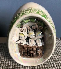 Vintage 1976 BYRON MOLDS  Easter Egg Diorama  BABIES AS BUNNIES LUSTERWARE