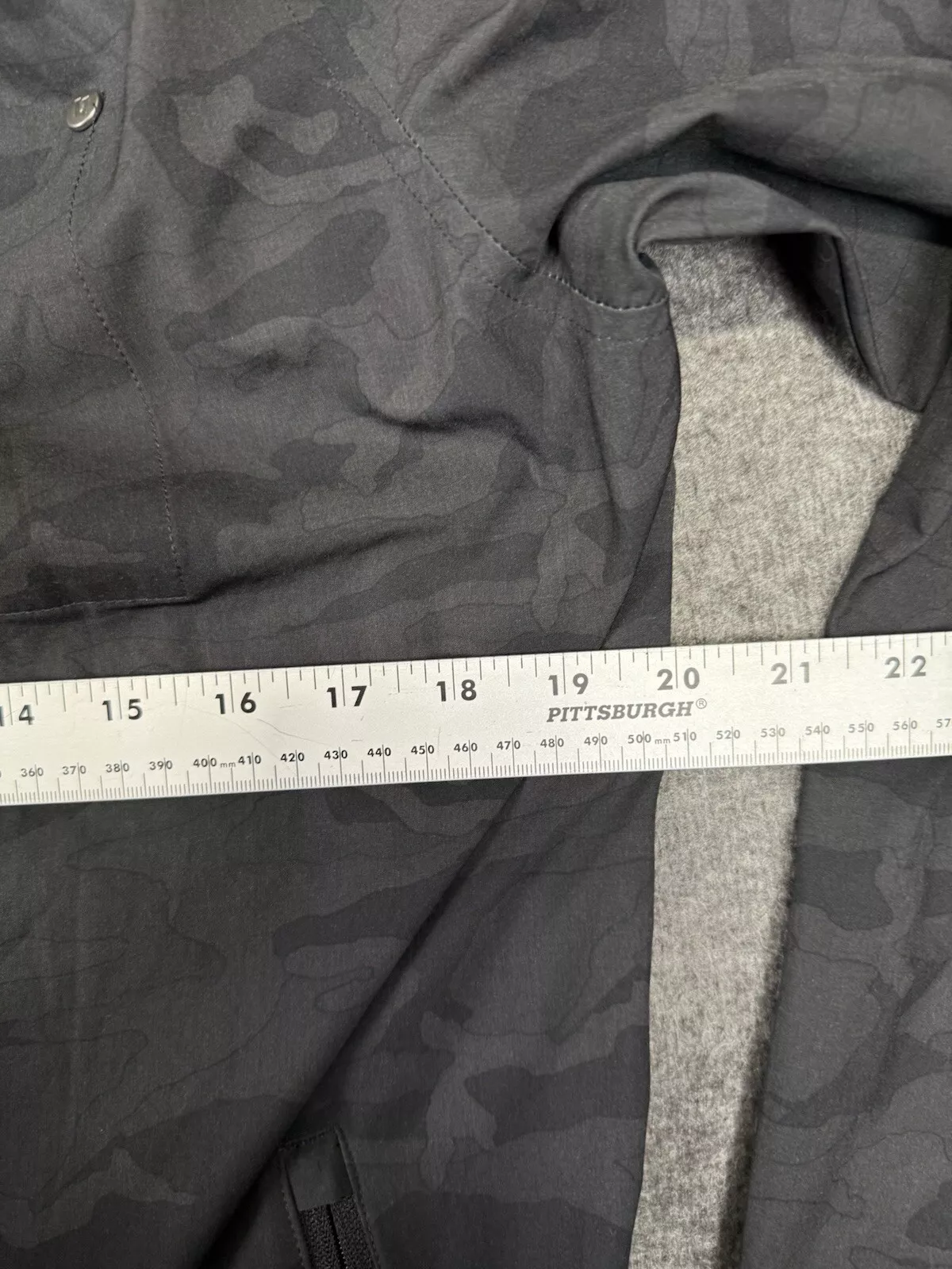vuori full zip outdoor trainer shell camouflage hooded jacket