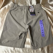 NEW : BANANA REPUBLIC Comfort Flat Front SHORTS size 30 tan beige