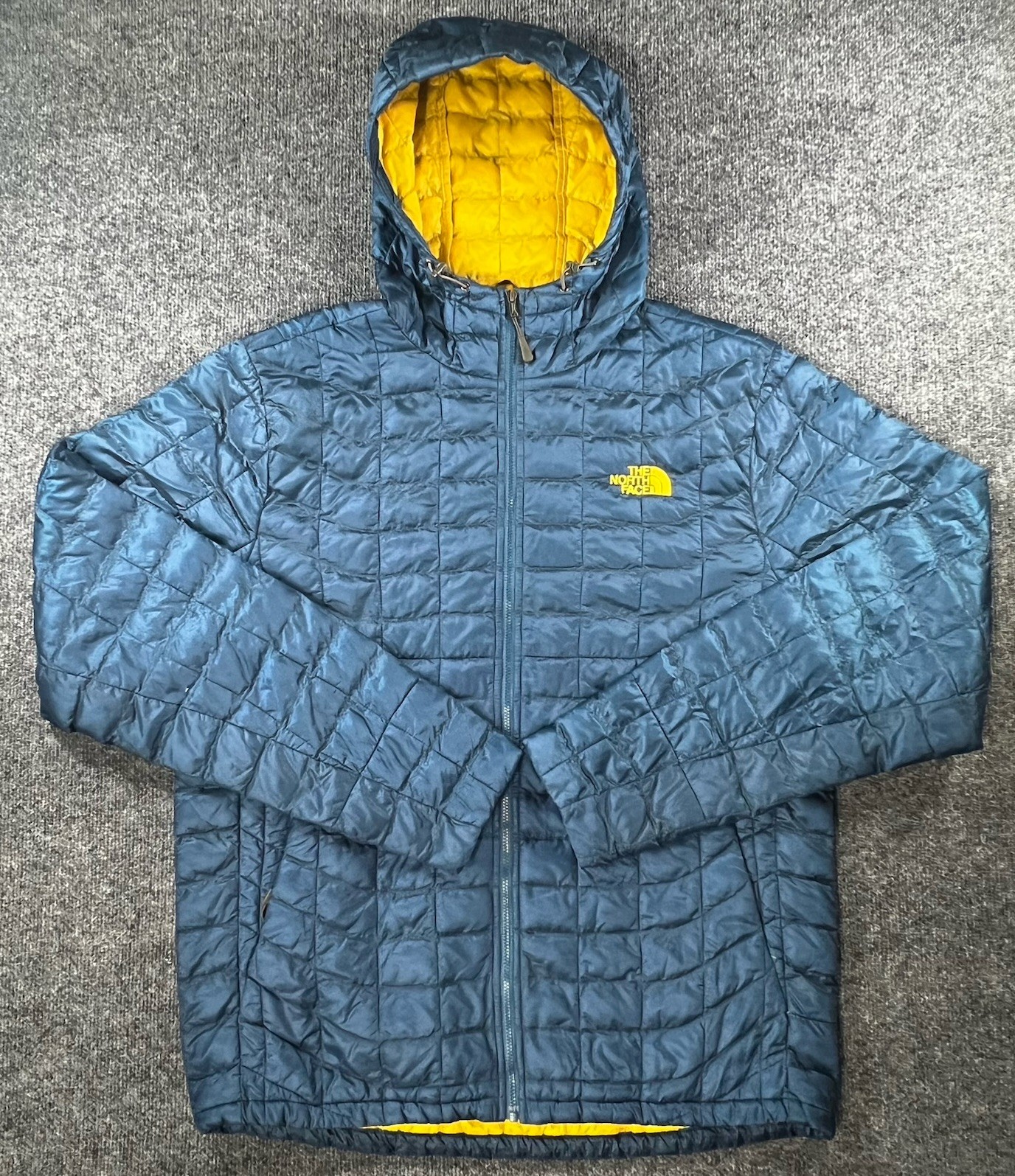 The North Face Thermoball Hoodie Jacket Medium Insulated Puffer Blue Yellow