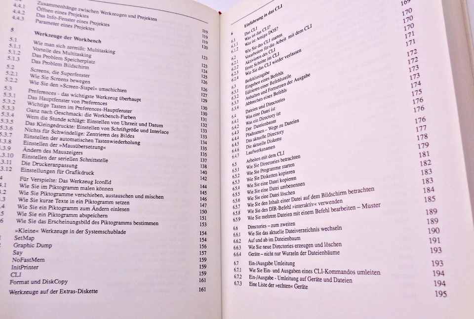 COMMODORE AMIGA -- AMIGA 2000 BUCH (MARKT & TECHNIK - BUCH) #2DE - Bild 4 von 4