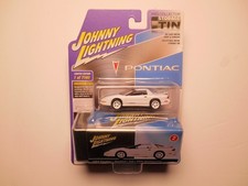 25th Anniversary White 1994 Pontiac Firebird Trans Am By Johnny Lightning