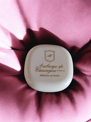 Vintage Hotelseife Auberge de Cassagne Avignon, alte Seifen Souvenir