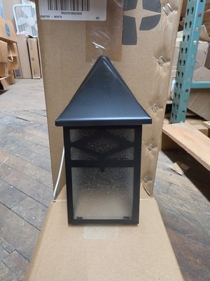 PROGRESS LIGHTING P5735-31 1 LIGHT WALL MOUNT W TEXTURED GLASS POWDER COAT BLACK
