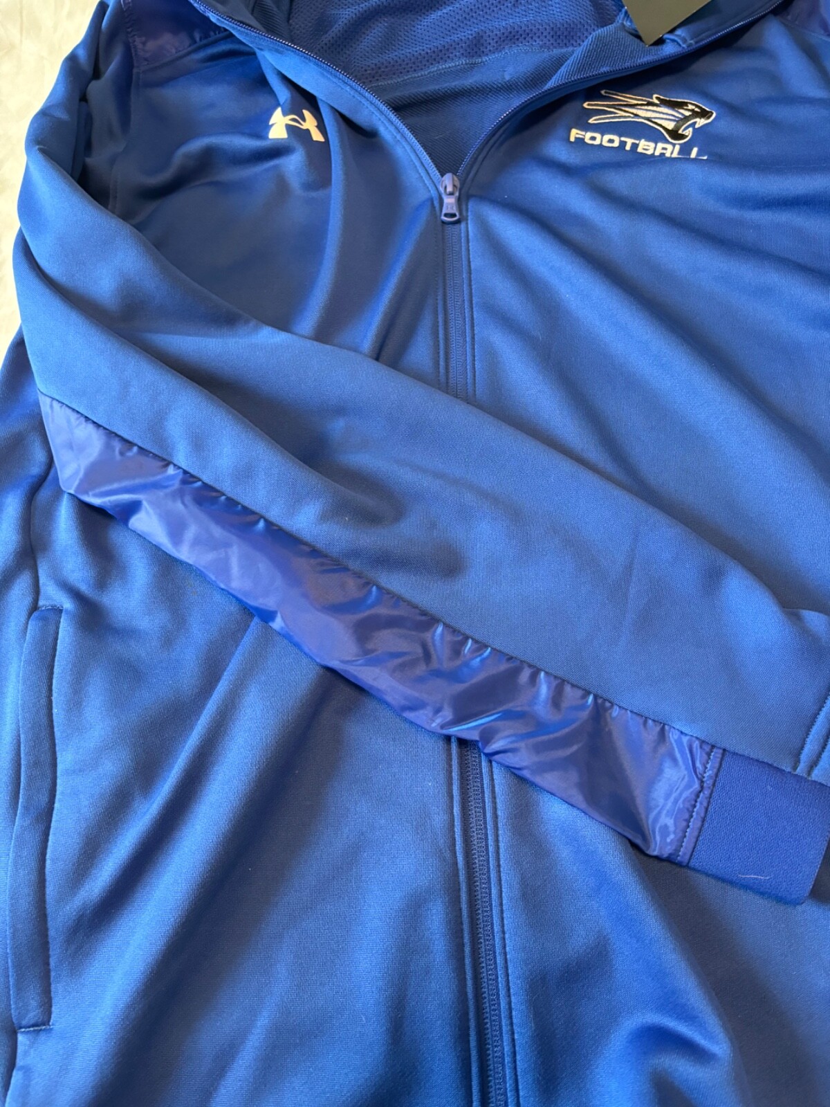 Picture 4 of 6