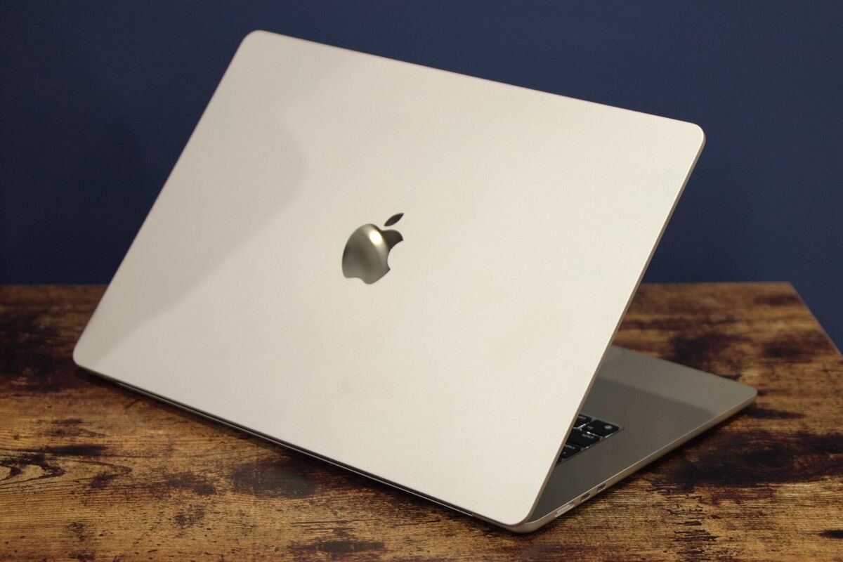 Apple MacBook Air 15.3 Apple MacBook Air 15.3