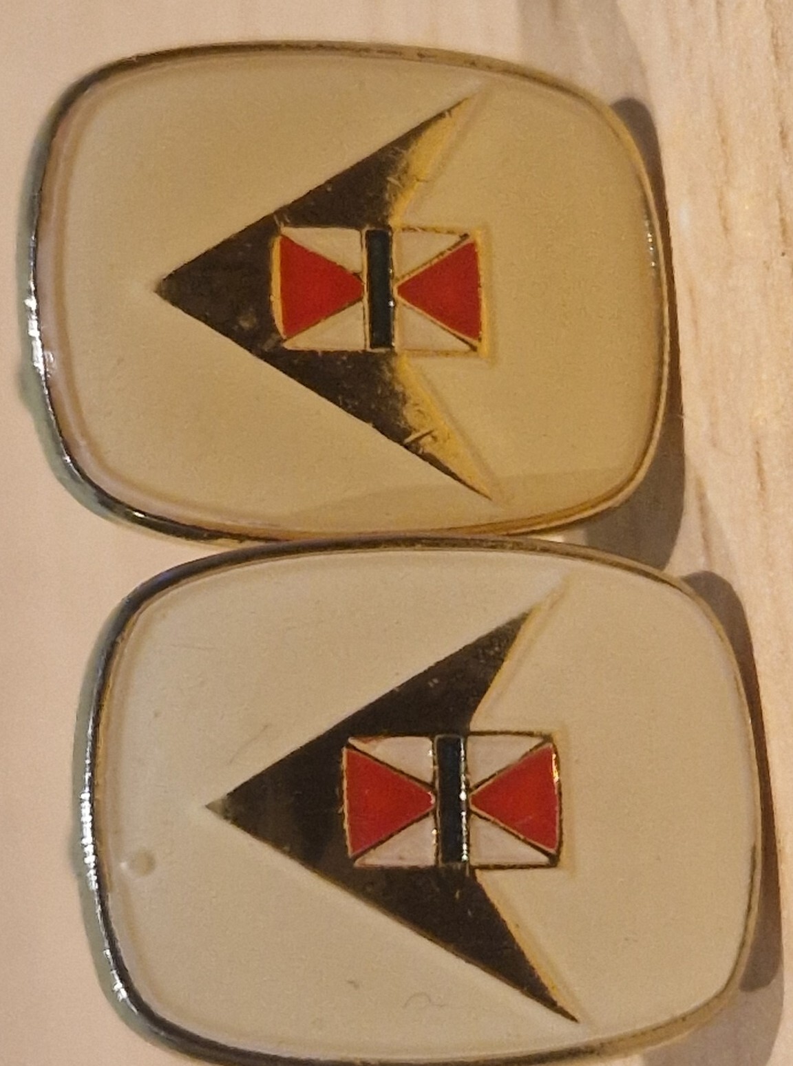 Picture 1 of 9