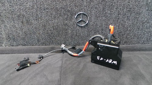 W81-13 * Mercedes-Benz W204 C-Klasse Stützbatterie Zusatzbatterie - A0035422619
