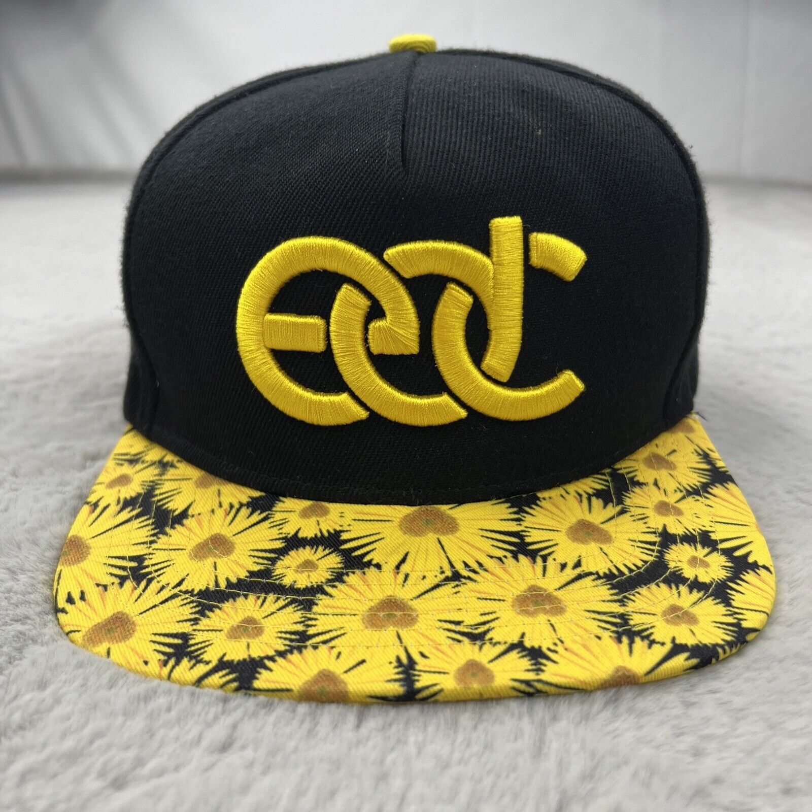 EDC Cap Hat Black Electric Daisy Carnival Flowers… - image 1