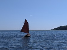 Melonseed Skiff Sailboat - 13'-8" - Fiberglass Hull