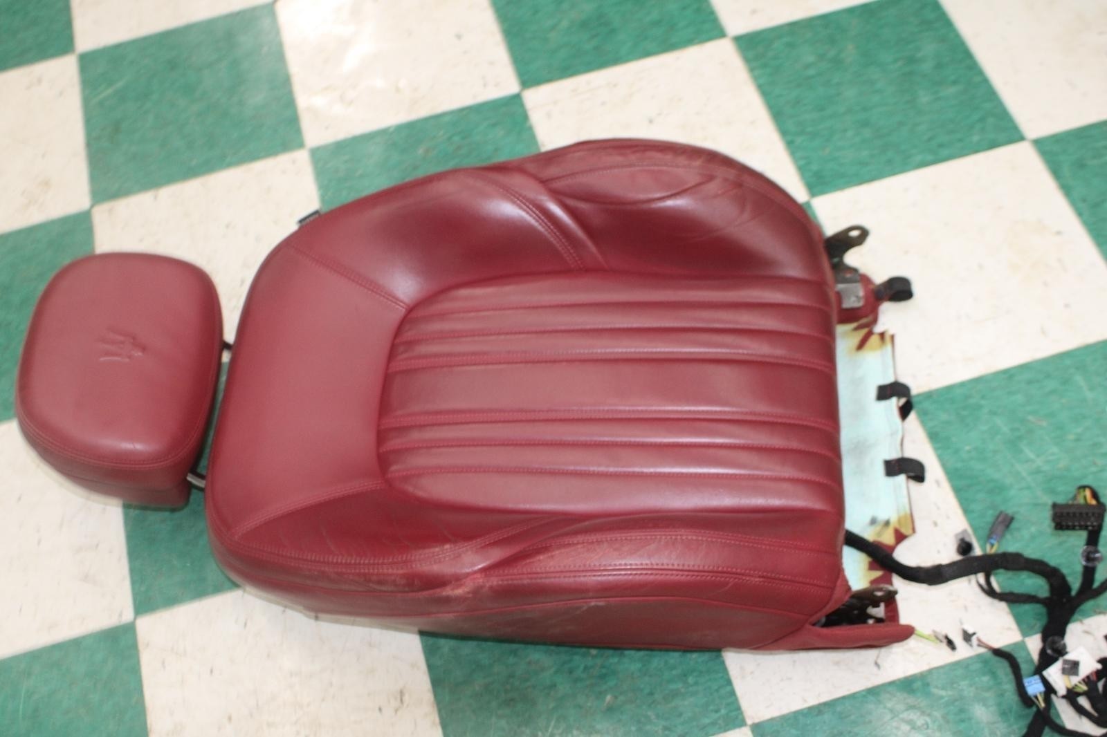 14-17 Ghibli Marrone Red RF Passenger Front Seat Upper Cushion Bag OEM RH OE WTY