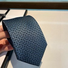 Authentic Gucci Tie Mens GG