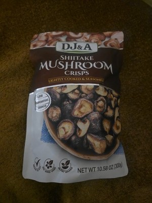 DJ & A Shiitake Mushroom Crisps Lightly Cooked & Seasoned   10.58 Oz