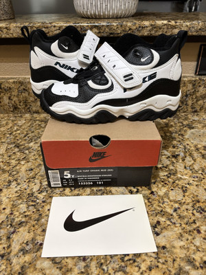 Vintage 90s Nike Air Turf Shark Mid BG USA 5.5y NIB NOS Original w Box Youth