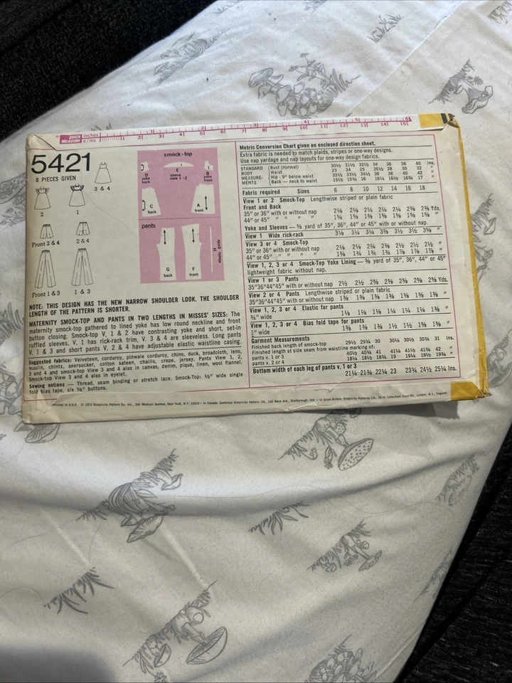 Vintage Simplicity Pattern 5421 Maturnity Smock Top & Pants - Image 2 of 2