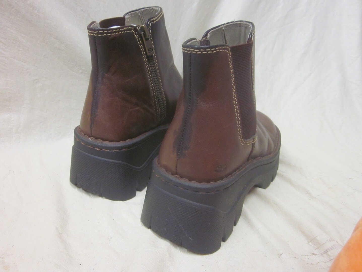 Vintage Skechers Chocolate Leather Side Zip Boots… - image 6