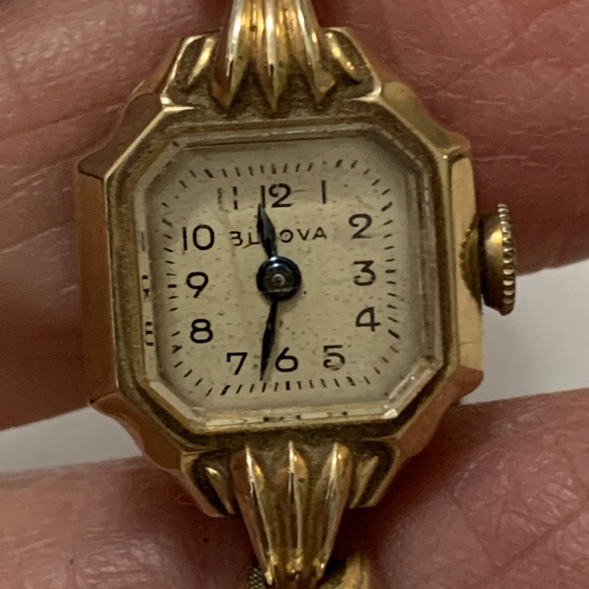 ladies vintage Bulova watch I826268 not working 10 k gold filled