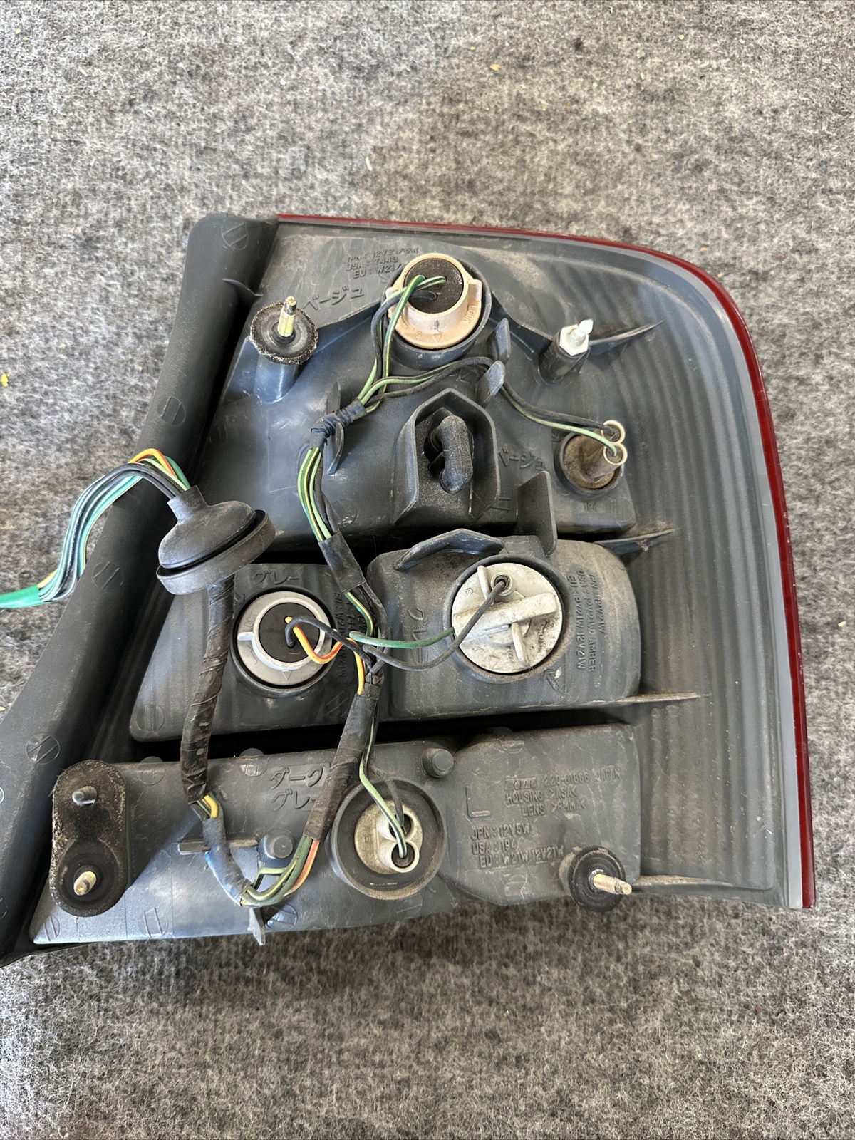 99 00 01 02 03 OEM Mazda Protege Left Driver Side Taillight Tail Light