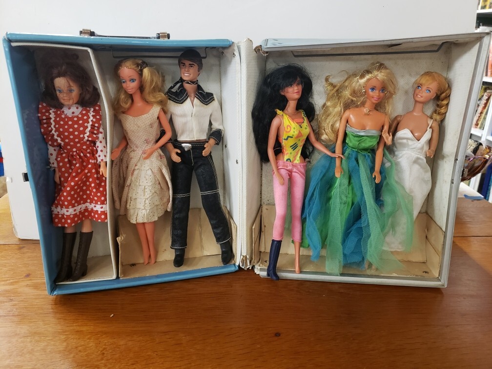 Vintage 1964 Barbie Doll Lot Blue Box Carry Case With Ken, Barbie