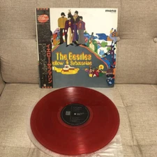 The Beatles/Yellow Submarine, Japan Edition, w/Obi, Red Vinyl, Board VG+