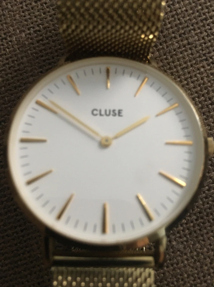 Мужские часы унисекс Cluse с золотым ремешком из нержавеющей стали непроверенные - Изображение 2 из 4