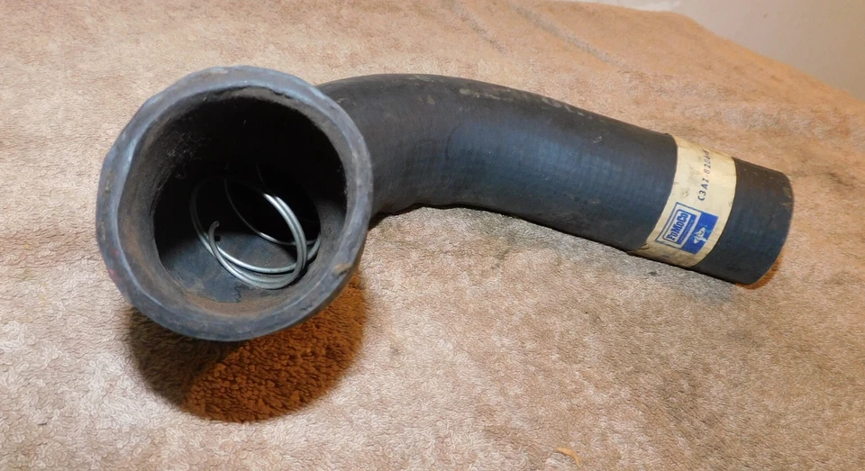 Ford 300 Custom Galaxie 500 XL 1963 nos 260 289 manguera de radiador inferior con resorte Foto 3 de 4