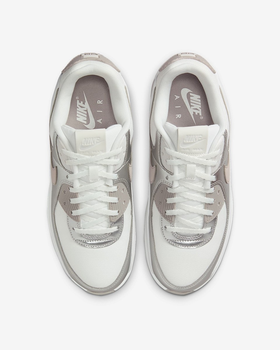 IB0170-101 Nike Air Max 90 LV8 Summit White Vast Grey Metallic