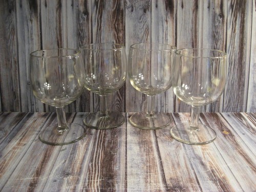 VINTAGE SCHWERE KLARGLASKELCHE - 4 - HERSTELLER UNBEKANNT - Bild 1 von 1