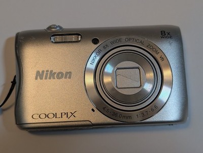 Nikon Coolpix S3700 Silver 20.1MP Digital Camera Artifact on Screen & Bad Shutte