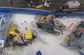 LEGO 60104 CITY Airport Passenger Terminal - Retired - New Open Imperfect Box