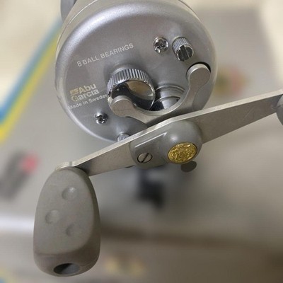 Abu Garcia Ambassadeur Pro Max 6600 Silver Baitcast Reel 8 Ball