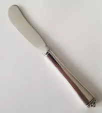 Sterling Silver Butter Knife / Spreader Reigning Beauty (1953) Oneida Silver