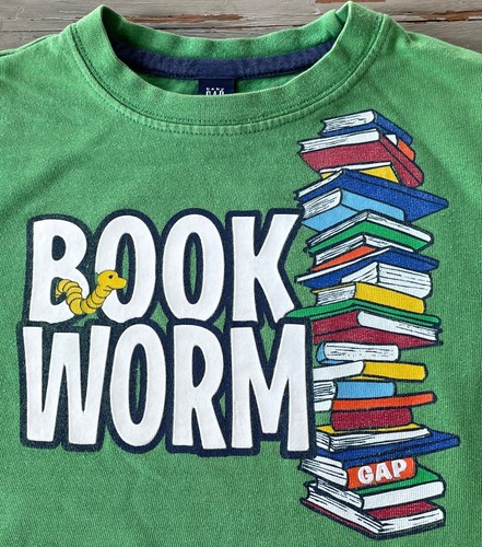 VTG 2004 GAP KIDS Book Worm Books Stack Short Sleeve Graphic Tee 5T 5 Yrs Green - Picture 2 of 4