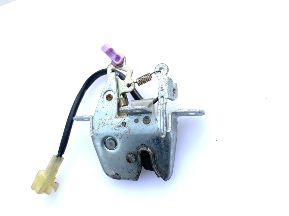 Honda Accord 1988 4 puertas pestillo de maletero OEM Foto 2 de 4