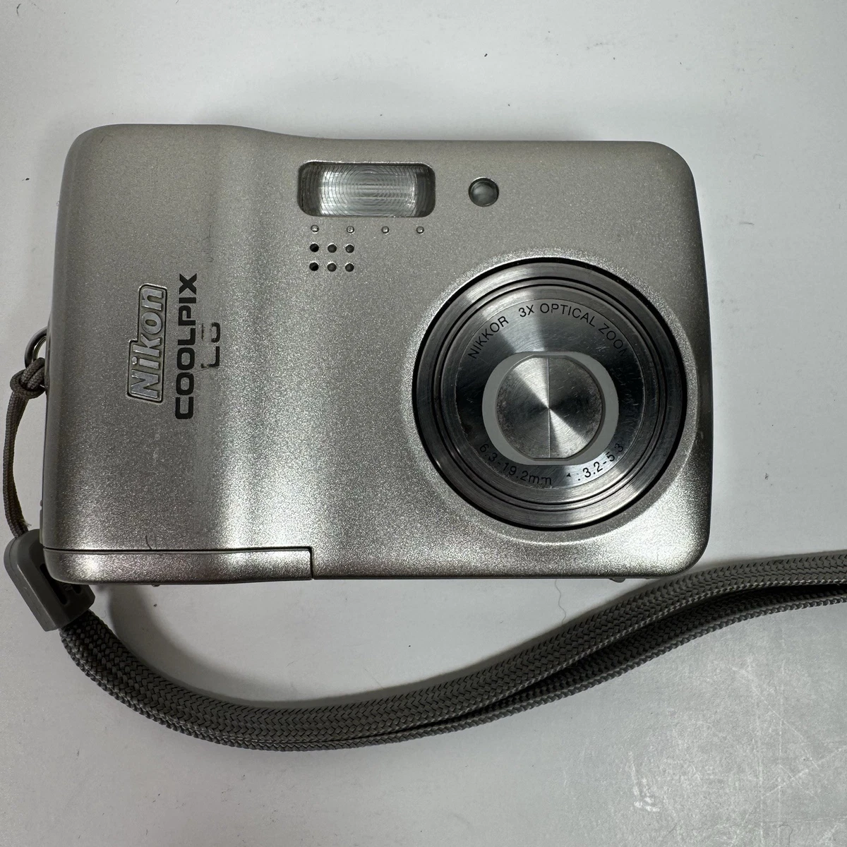 快調！美品★Nikon Coolpix L6 6.3-19.2mm 単3電池駆動 Amazon | Nikon デジタルカメラ COOLPIX L6 ホワイト COOLPIXL6W