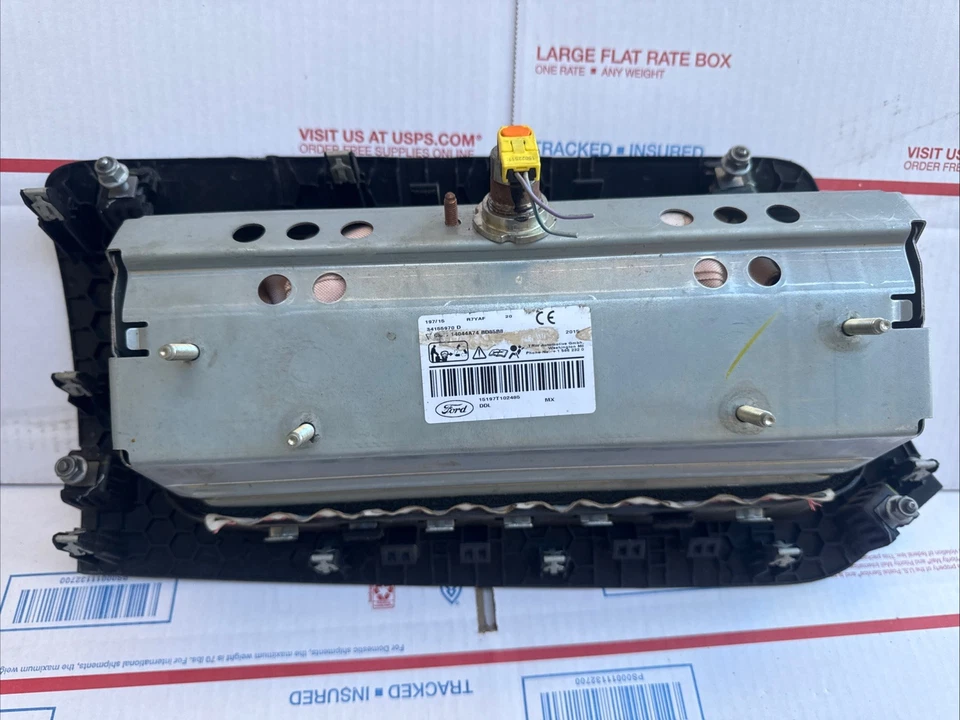 Painel de passageiros 2016-2017-2018-2019 Ford Transit 250/350 AirHorn fabricante de equipamento original - Imagem 2 de 3