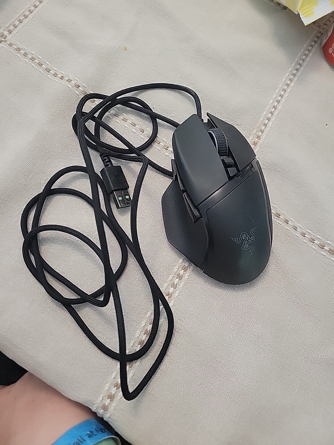 Razer Basilisk V3 26K DPI Optical Gaming Mouse RZ01-0400 Customizable RGB Chroma Lighting Ergonomic Design