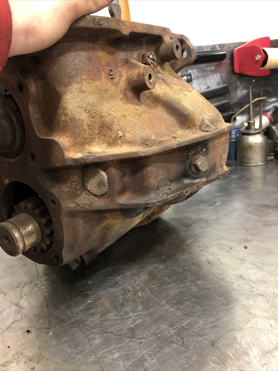 1954 - 63 FACTORY OEM GM MUNCIE Transmission 3837334 Casing 