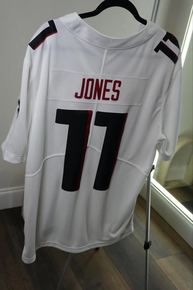 Футболка с нашивками NIKE NFL Atlanta Falcons No11 Julio Jones белая Dri-Fit размер XL - Изображение 3 из 4
