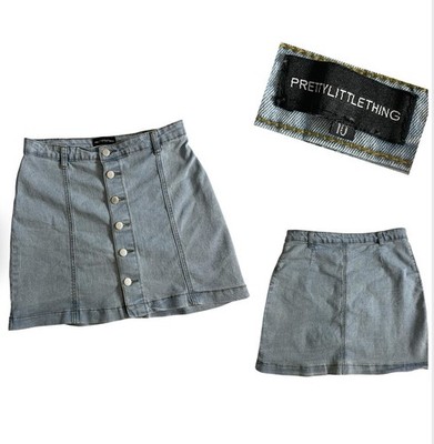 Pretty Little Thing Women's Denim Mini Skirt Button Front Light Wash Blue US 6
