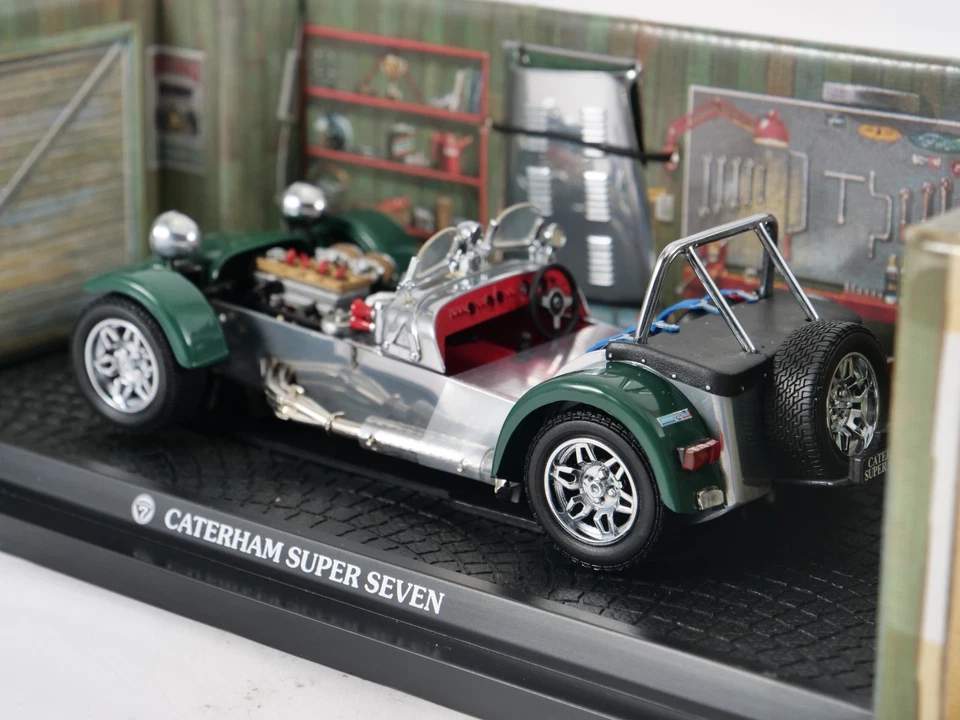 Kyosho 1/18 Caterham Super Seven Racing Screen Verde N°08221G - Immagine 3 di 4