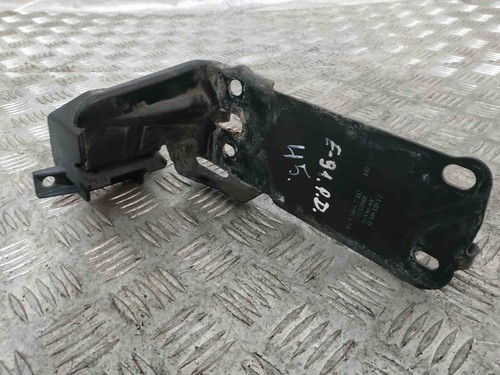 BMW 3 Touring E91 Kühlerhalter 51647117812 7117812 2.00 Diesel 135kw 17853296